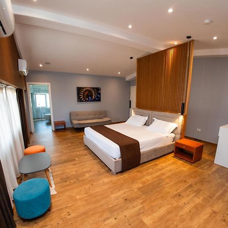 Olivar Hotel Tirana Selitë e Vogël Exteriör bild