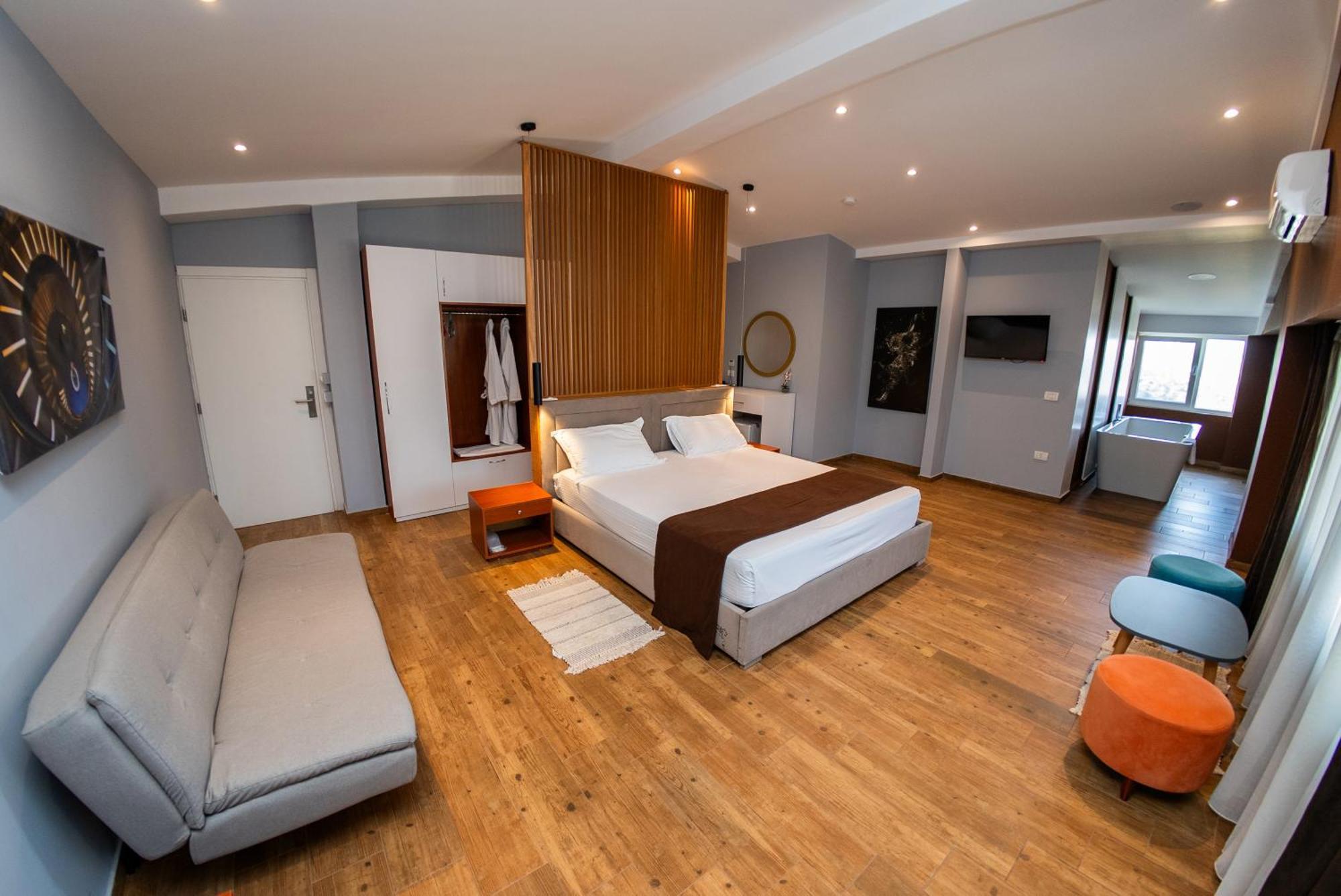 Olivar Hotel Tirana Selitë e Vogël Exteriör bild