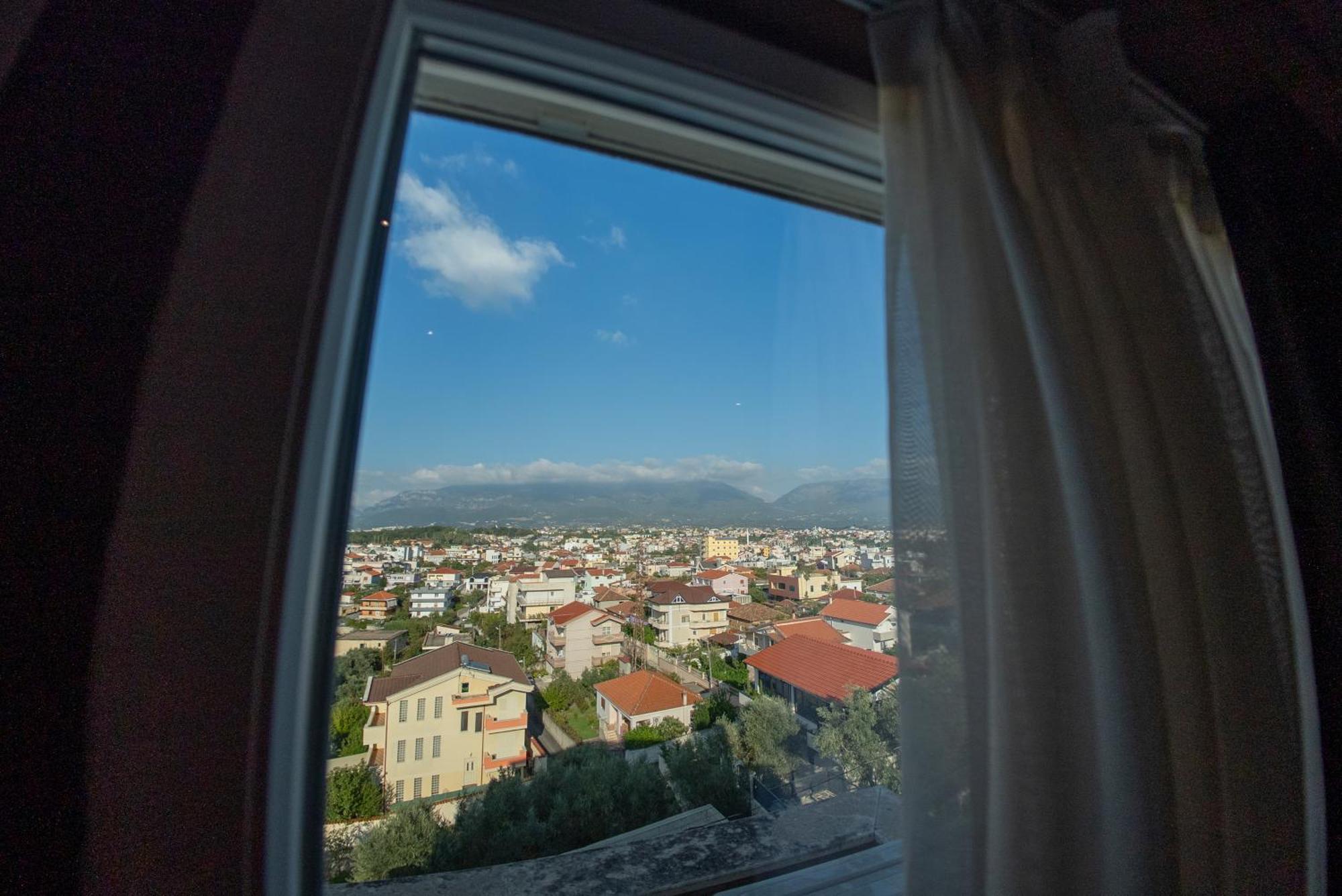 Olivar Hotel Tirana Selitë e Vogël Exteriör bild