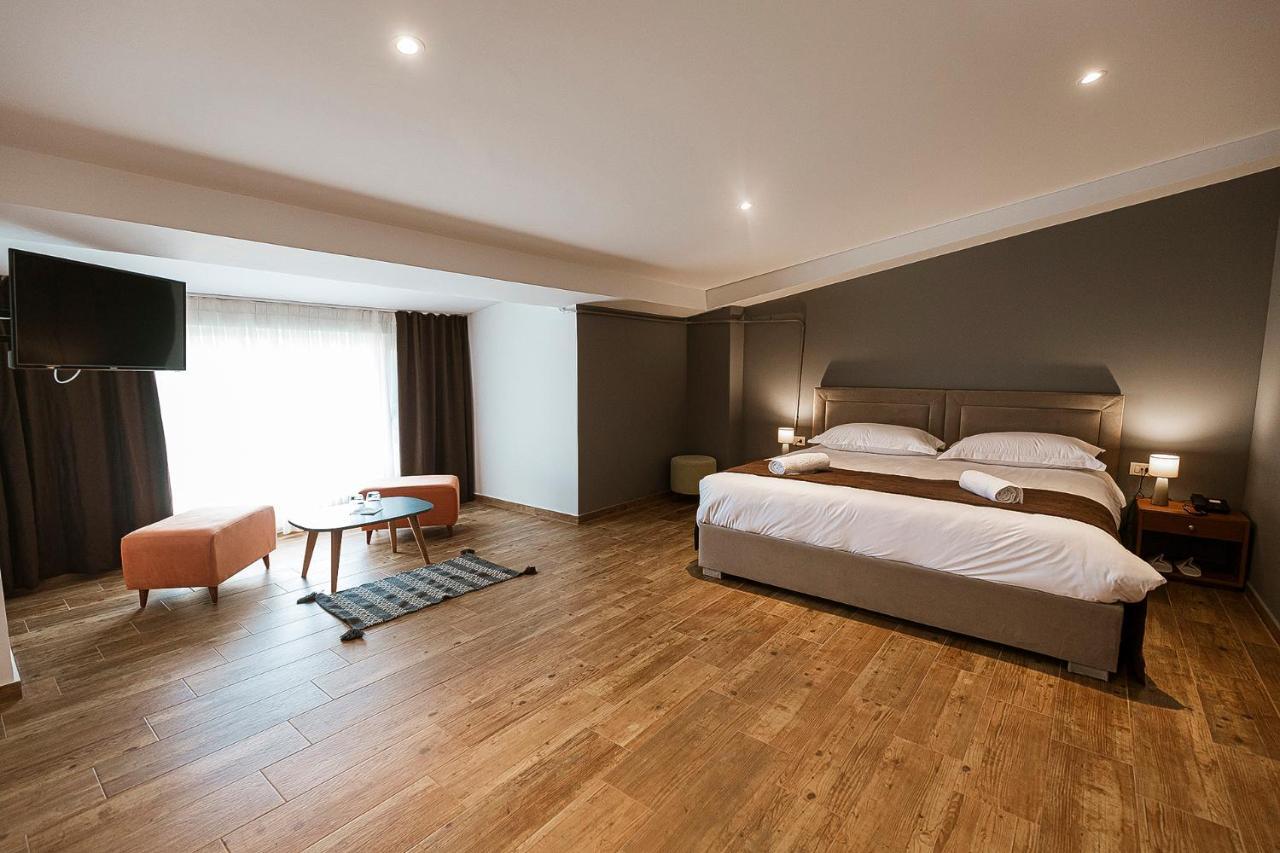 Olivar Hotel Tirana Selitë e Vogël Exteriör bild